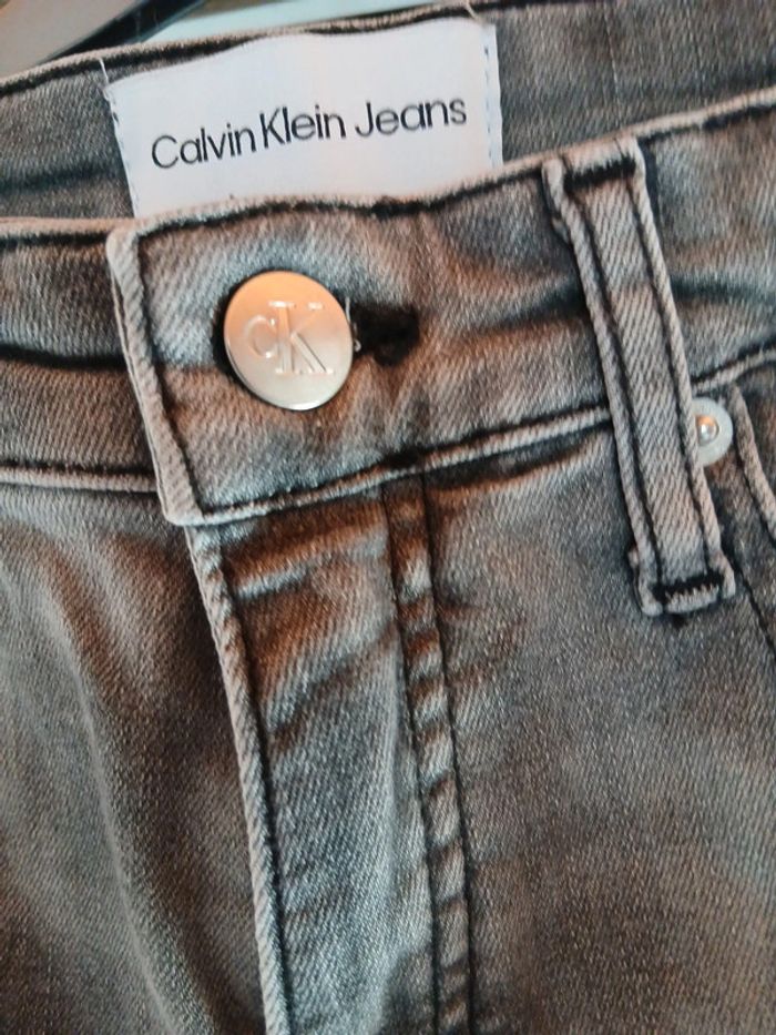 Jeans calvin klein 37 - photo numéro 3