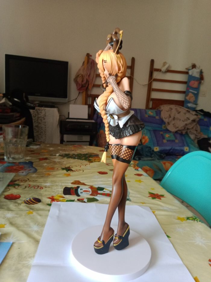 Figurine manga sexy - photo numéro 4