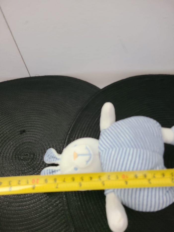 Peluche lapin rayé bleu et blanc - photo numéro 3