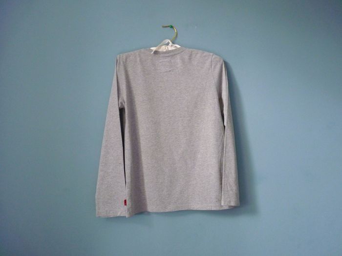 T-shirt garçon 12 ans levi's manches longues coton gris TBE - photo numéro 4