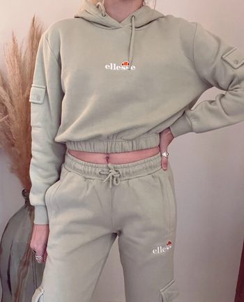 Ensemble jogging cargo et sweat-shirt capuche ellesse  vert