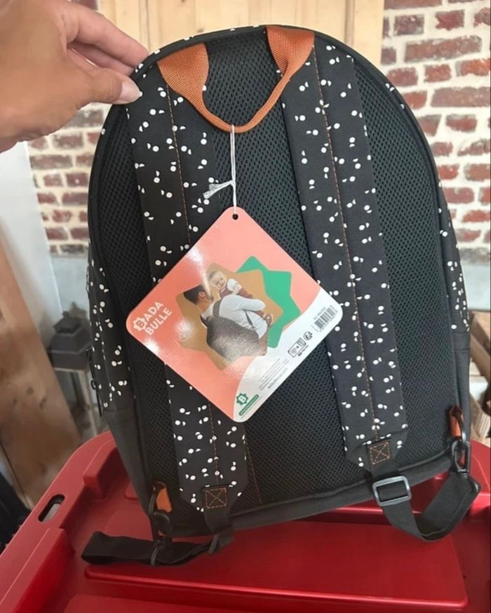 Sac à langer Badabulle neuf avec tapis à langer intégré - photo numéro 5