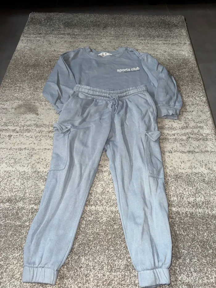 Ensemble jogging taille 110 - photo numéro 2