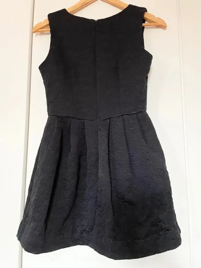 Robe noire verso taille S - photo numéro 2