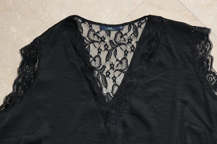 Kiabi - Blouse satinée avec dentelle - noir - photo numéro 3