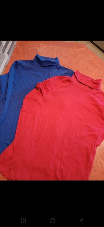 Lot de 2 ss pulls taille 14 ans