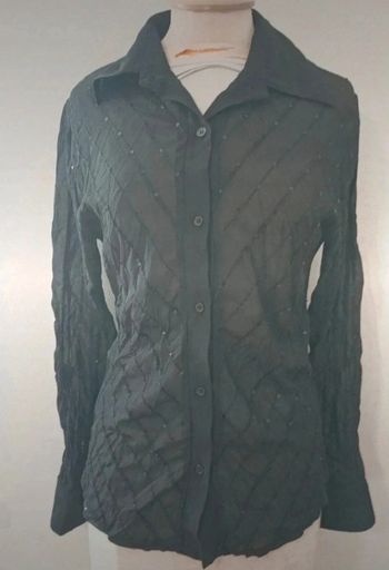 Superbe chemise voile noir à sequins