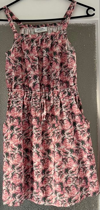 Robe 10 ans - très bon état 
