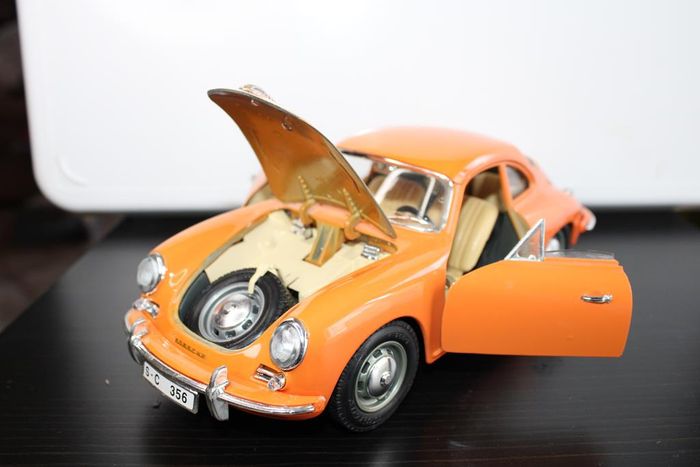 Bburago Porsche 356 B