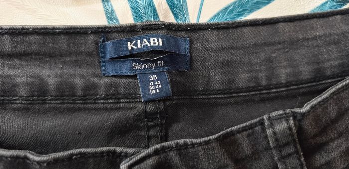 🌺 Jean skinny - noir - Kiabi - T38 🌺 - photo numéro 2