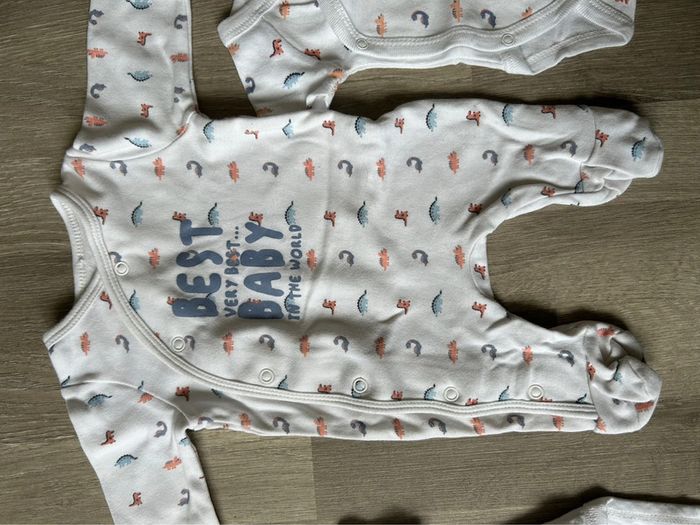 Lot vêtements 0 mois naissance - photo numéro 18