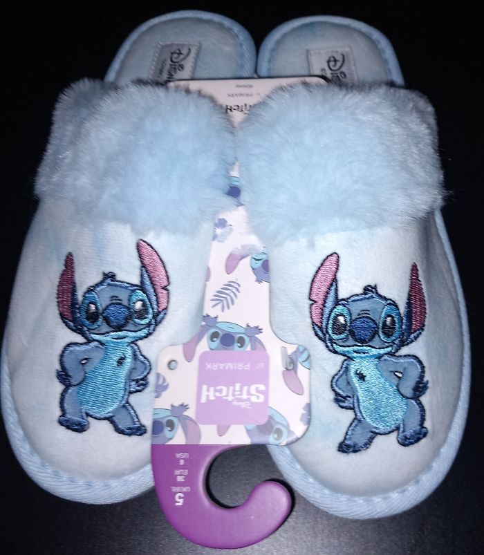 Chaussons Stitch neufs avec étiquette - photo numéro 2