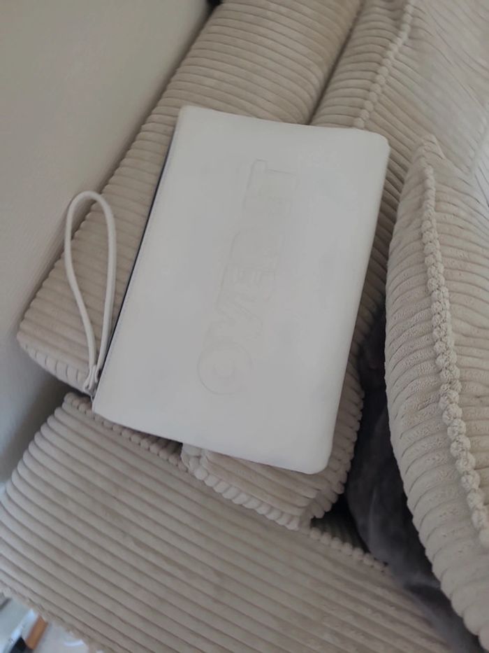 Pochette blanche - photo numéro 2