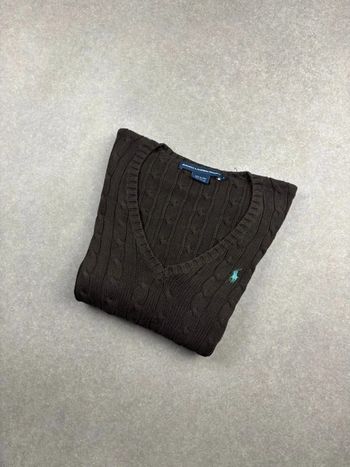 Pull torsadé en maille Ralph Lauren marron logo col V