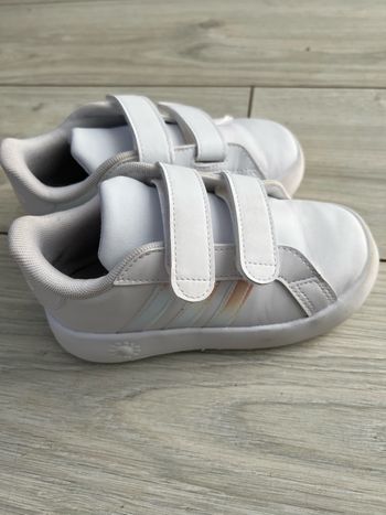 Basket adidas grand cours