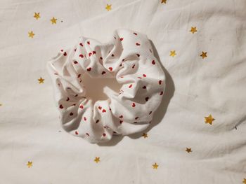 Chouchou / Elastique - Blanc/Point Rouge