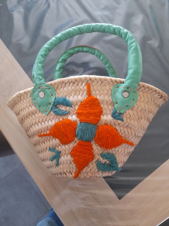 Joli petit panier en osier