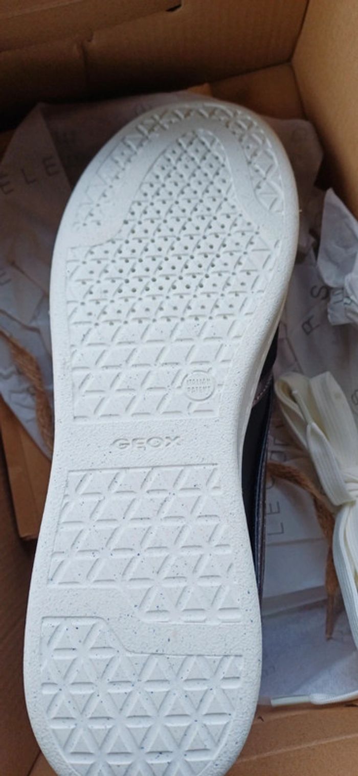 Paire de baskets sneakers geox jaysen noires pointure 37 - photo numéro 3