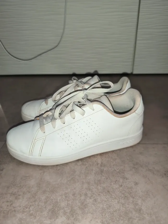Basket adidas 37 1/3 - photo numéro 5