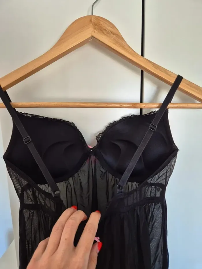 Belle nuisette soutien gorge dentelle super push up H&M 🌸 Taille française 95B eur 80B noir et rose - photo numéro 10