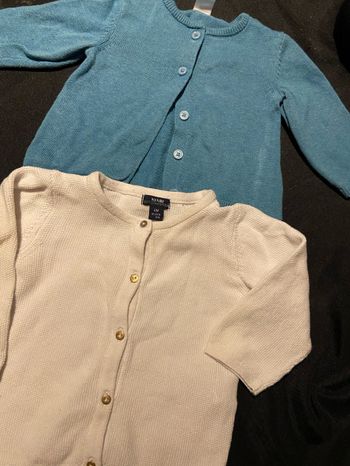 Lot de 2 gilets blanc et bleu