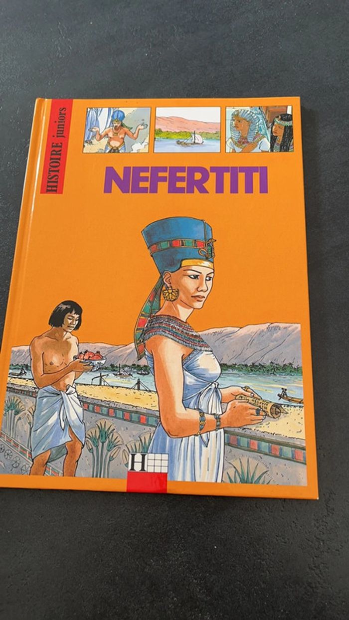 Nefertiti livre