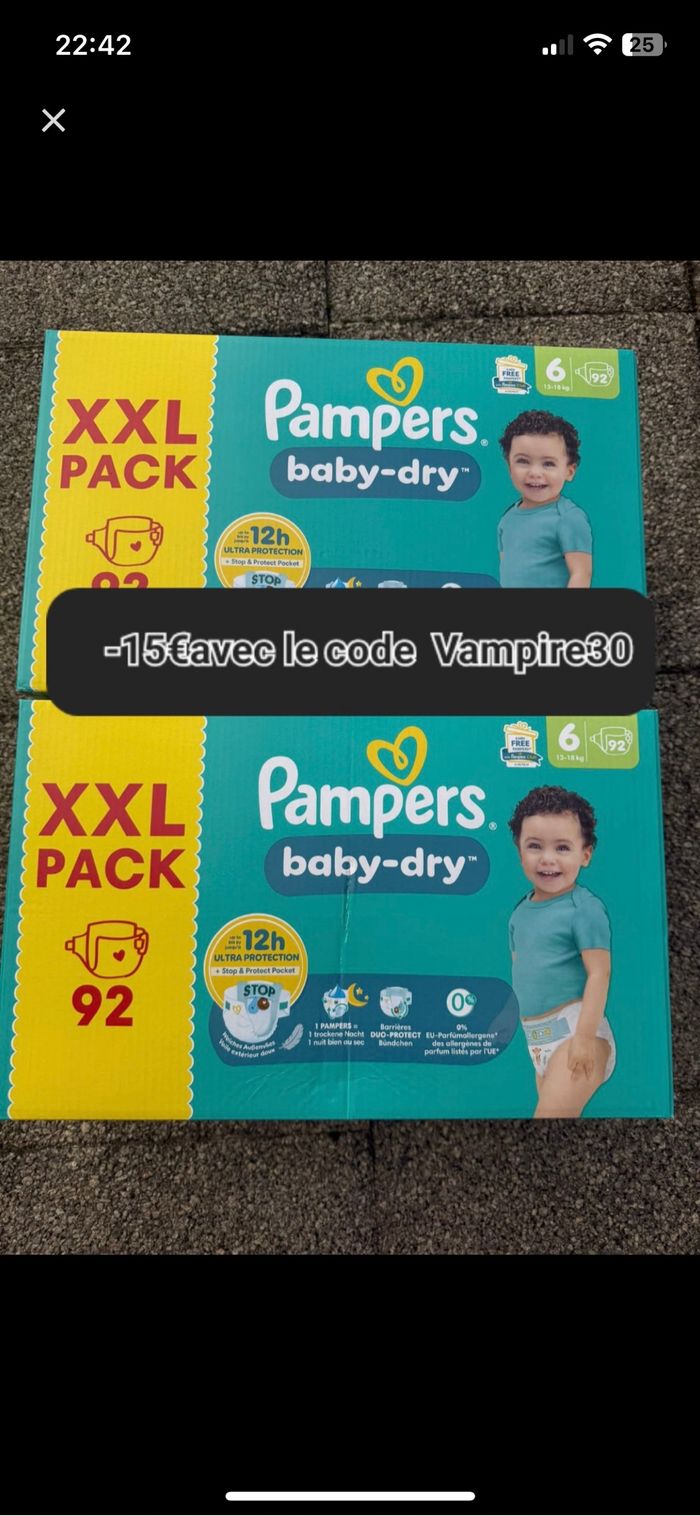 Deux cartons de couches taille 6