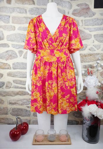 Robe aurore tropicale rose fushia et pêche coraillé femme de 52 marque Boohoo 🪷
