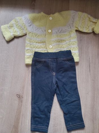 🌴 Ensemble fille gilet jaune + jean taille 3 mois
