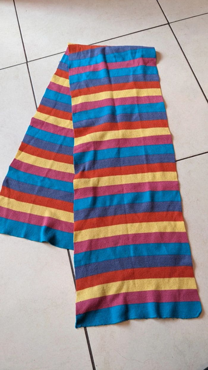 Écharpe longue multicolore