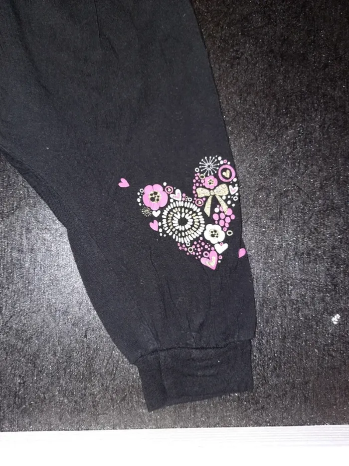 2 pantalons 9 mois - photo numéro 3