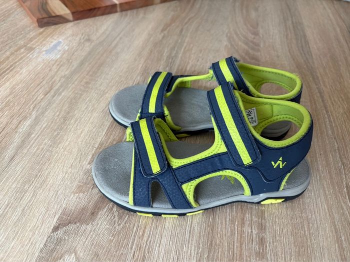 Sandales Wanabee taille 32/33 - photo numéro 2
