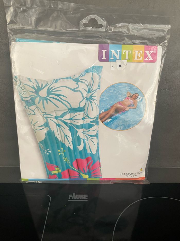 Matelas piscine intex - photo numéro 2