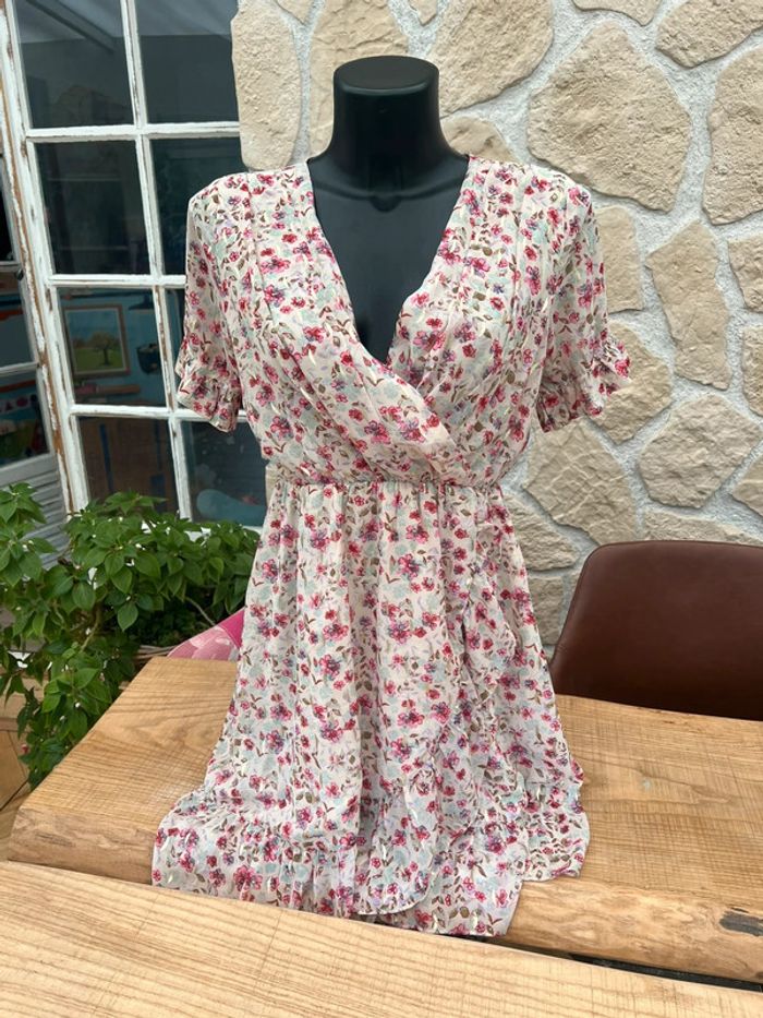 Robe d'été fleurs beige rose rose beige Emma Ella volanté - photo numéro 13