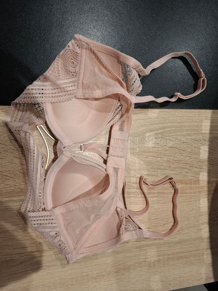 Soutient gorge rose pale - photo numéro 2