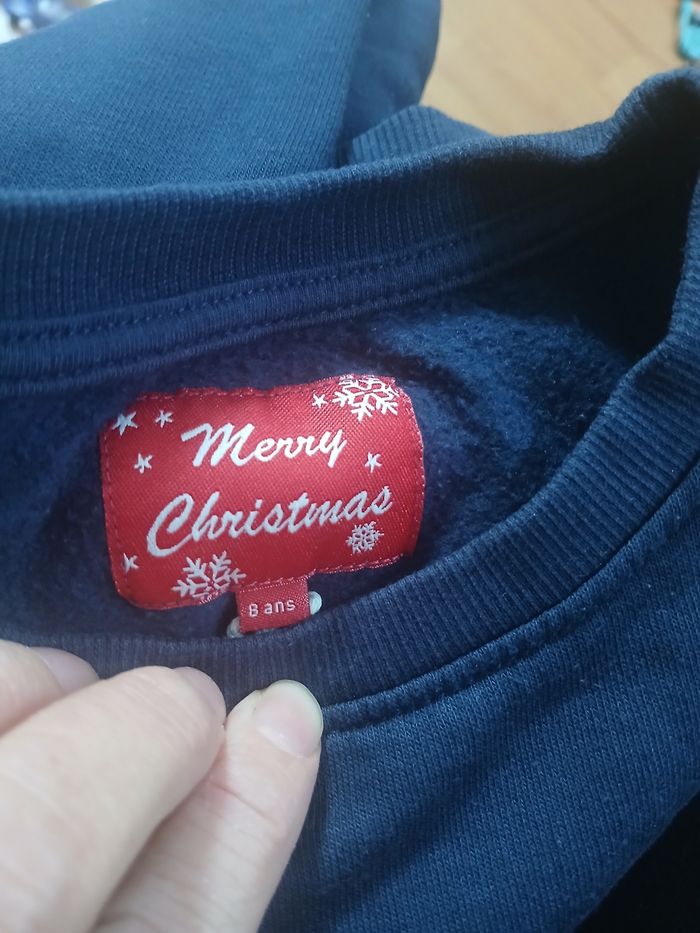 Pull Noël 8ans - photo numéro 3