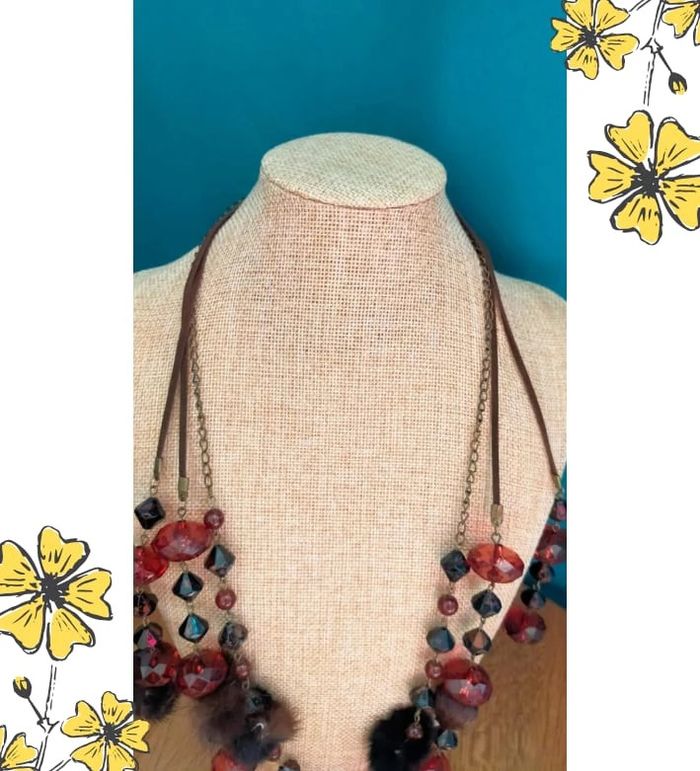 Collier original multirangs - Perles ambrées et noires + pompons fourrure – Collection PMN - photo numéro 14