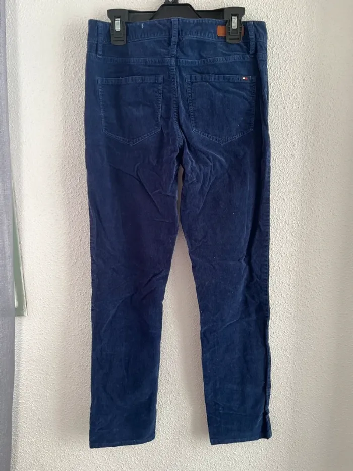 Pantalon touché velours Tommy Hilfiger taille 12 ans 💫 - photo numéro 2