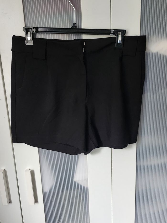 Short femme taille 44