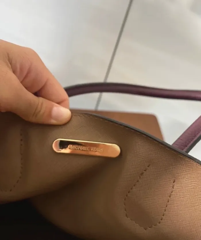 Sac à main Michael Kors en cuir violet - photo numéro 4