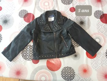 Veste cuir taille 5 ans Neuve 🏷