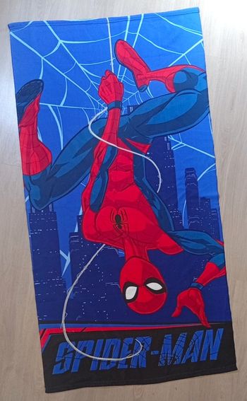 Serviette de plage Marvel Spider-Man 60 x 120 cm
