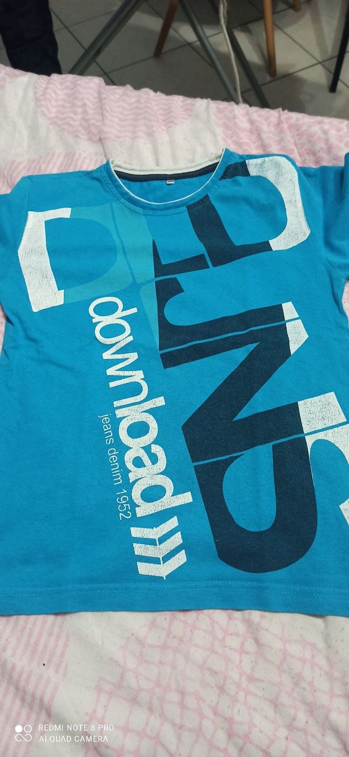 T shirt bleu imprimé 10 ans