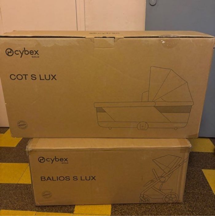 Lot Pousette Cybex Balios S Luxe Neuve + Nacelle