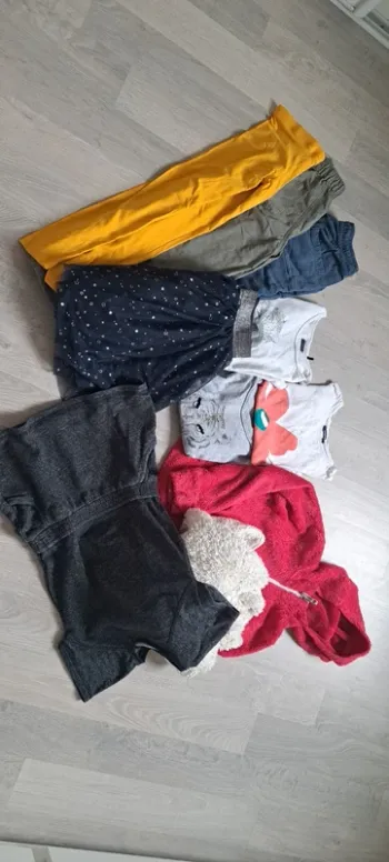 Lot vêtements 8 ans