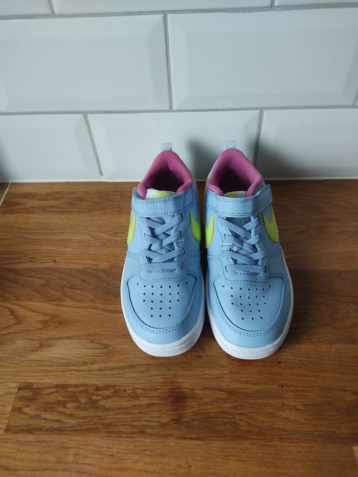 Baskets Nike T 31.5 - photo numéro 3