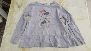 Lot tee-shirt et sweat Minnie