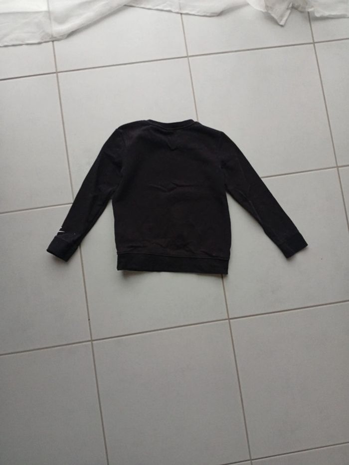 Sweat Nike noir taille 7 ans - photo numéro 5