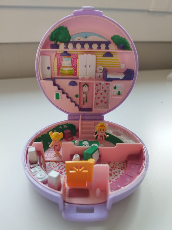 Polly Pocket - Polly's Flat Studio