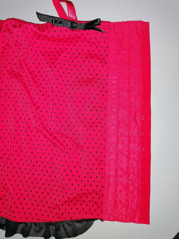 Bustier rouge a pois, vintage , Fr 85B-Eu 70B - photo numéro 5